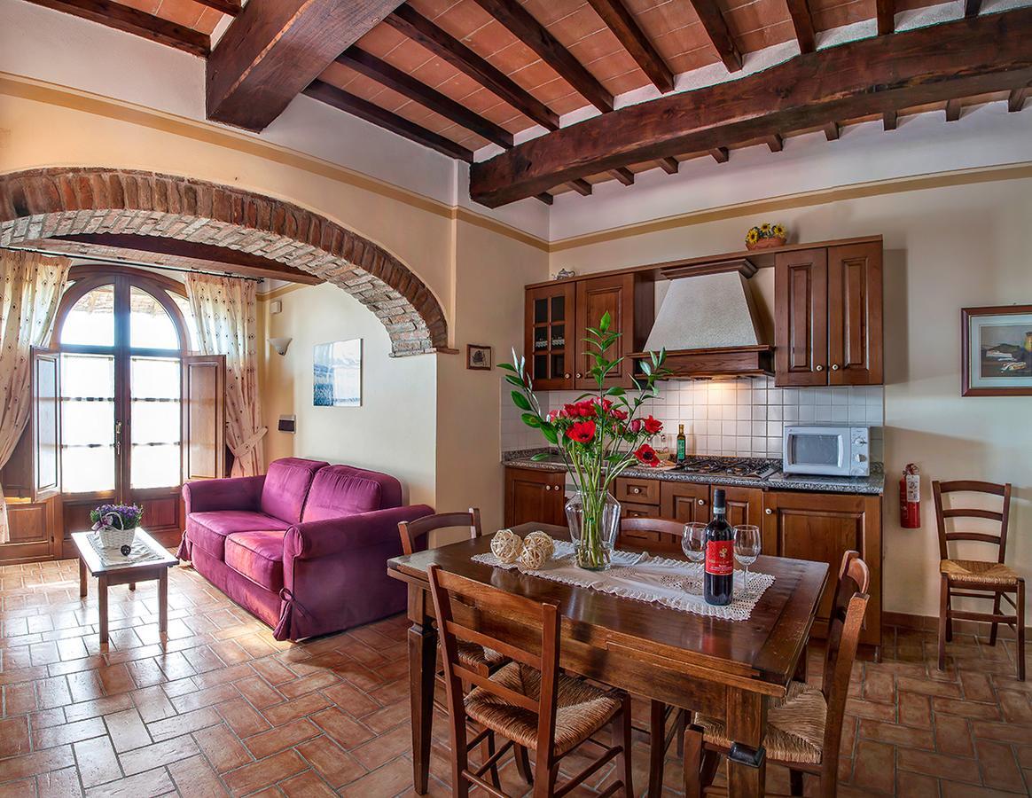 Agriturismo Sanguineto Acquaviva  ภายนอก รูปภาพ