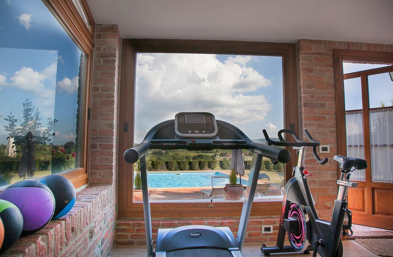 Agriturismo Sanguineto Acquaviva  ภายนอก รูปภาพ