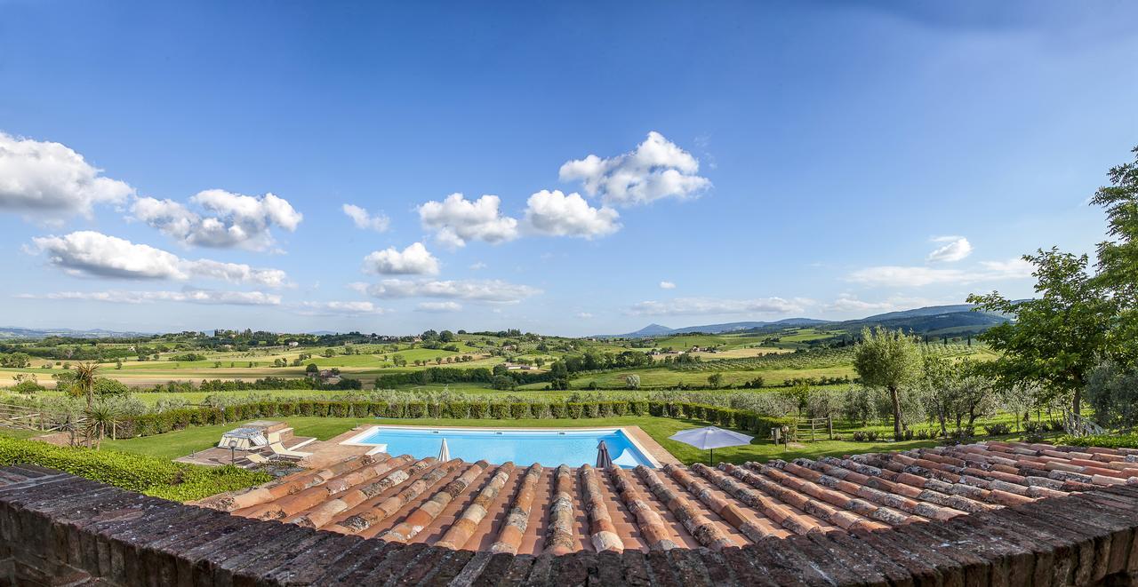 Agriturismo Sanguineto Acquaviva  ภายนอก รูปภาพ